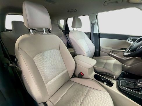 Used 2024 Kia Soul LX image 26