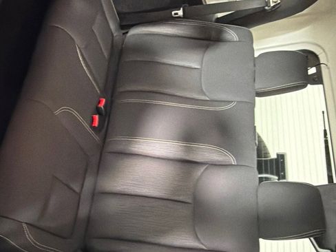 Used 2015 Jeep Wrangler Sahara w/ Connectivity Group image 17