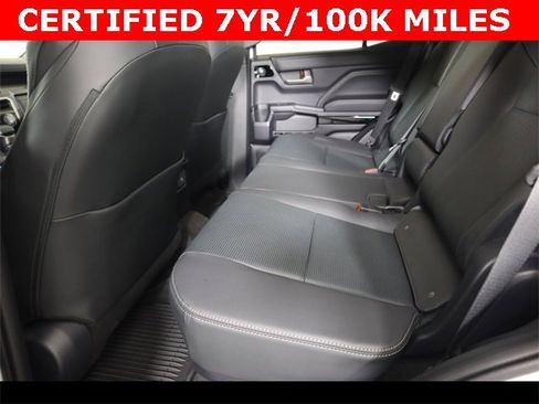 Used 2025 Toyota 4Runner Limited image 12