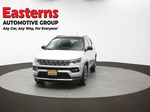 Used 2025 Jeep Compass Limited AWD/4WD image 53