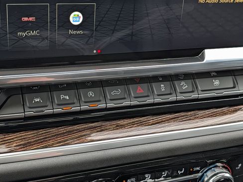 New 2026 GMC Sierra 1500 Elevation w/ Elevation Premium Package AWD/4WD image 54