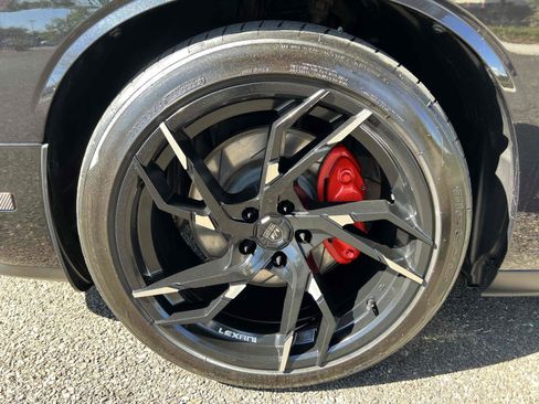 Used 2010 Dodge Challenger SRT8 w/ SRT Option Group II image 57