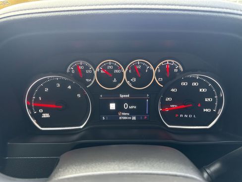 Used 2022 Chevrolet Silverado 2500 LTZ w/ LTZ Convenience Package image 10