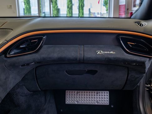 Certified 2022 Ferrari Roma image 16