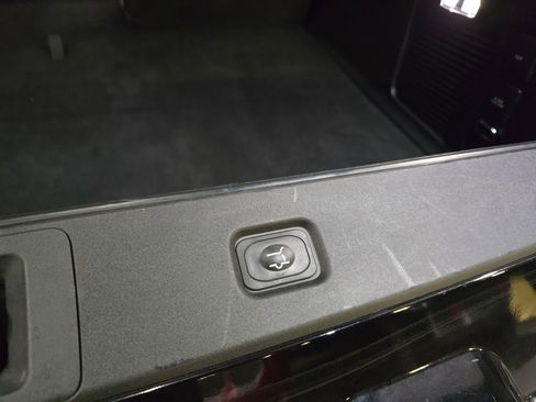 Used 2025 Ford Expedition Max Platinum AWD/4WD image 52