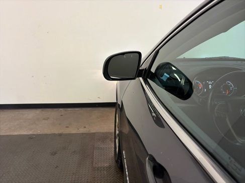 Used 2016 Jeep Cherokee Latitude w/ Cold Weather Group image 13