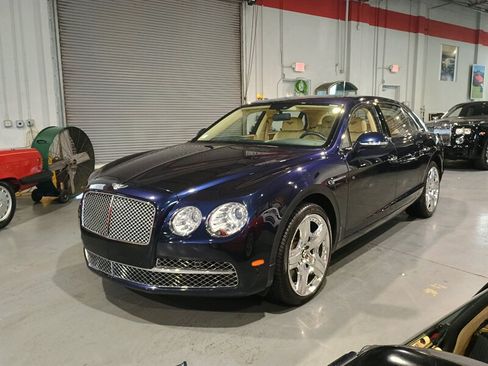 Used 2014 Bentley Flying Spur W12 AWD/4WD image 1
