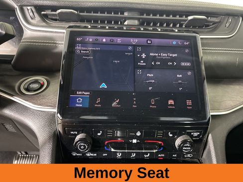 Used 2021 Jeep Grand Cherokee L Limited AWD/4WD image 17