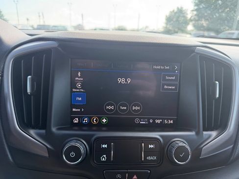 Used 2023 GMC Terrain AT4 AWD/4WD image 10