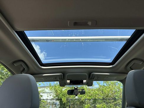 Used 2019 Subaru Forester Limited AWD/4WD image 21