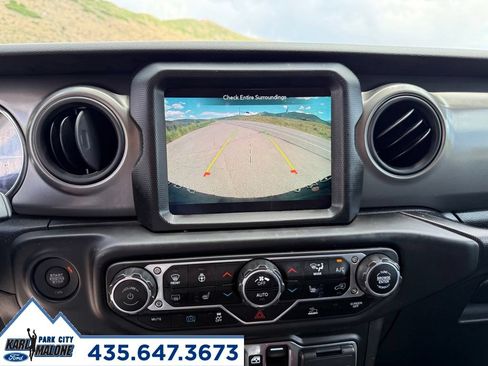 Used 2023 Jeep Wrangler Unlimited w/ Cold Weather Group AWD/4WD image 21
