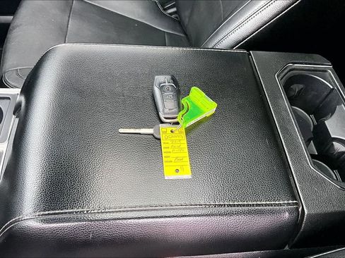 Used 2015 Ford F150 Lariat w/ Equipment Group 502A Luxury image 35