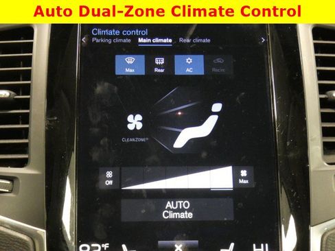 Used 2021 Volvo XC90 T6 Momentum image 18