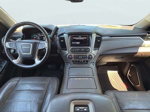 Used 2018 GMC Yukon XL Denali AWD/4WD image 10