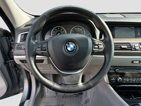 Used 2012 BMW 550i Gran Turismo xDrive AWD/4WD image 12