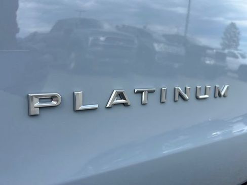 Used 2025 Ford Expedition Max Platinum w/ Driver's Package AWD/4WD image 10