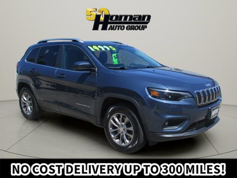 Used 2019 Jeep Cherokee Latitude Plus w/ Cold Weather Group AWD/4WD image 7