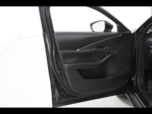 Used 2023 MAZDA CX-30 AWD 2.5 S w/ Preferred Package image 4