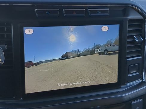 Used 2023 Ford F450 Lariat image 18