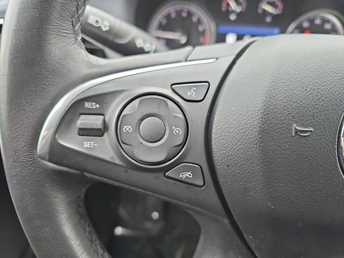 Used 2020 Buick Enclave Essence w/ Sound and Sites Package image 22