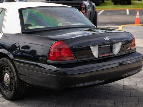 Used 2011 Ford Crown Victoria Police Interceptor RWD image 10