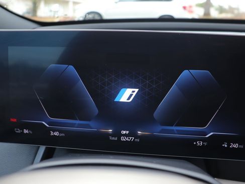 Certified 2026 BMW iX xDrive45 image 28