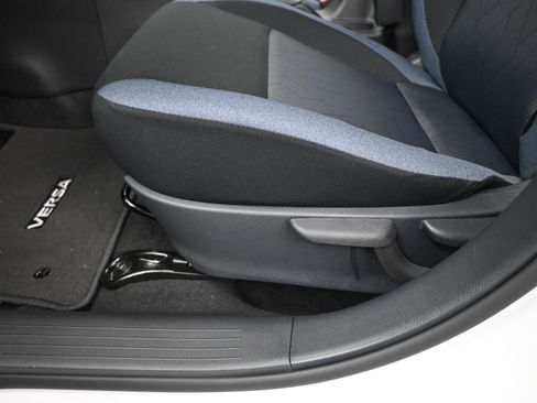 Certified 2025 Nissan Versa SV w/ Trunk Package FWD image 10