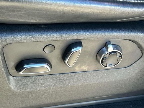 Used 2022 Cadillac Escalade ESV Sport Platinum w/ LPO, ONYX Package image 35