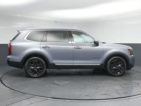 Used 2024 Kia Telluride S w/ S Sunroof Package image 8