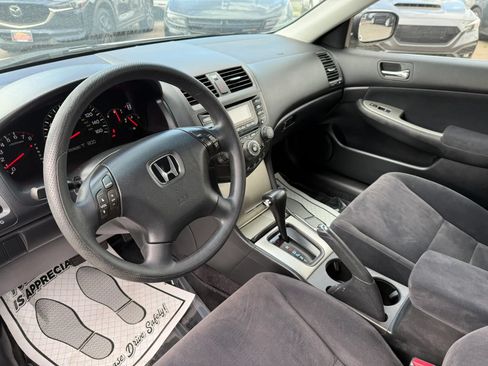 Used 2004 Honda Accord EX image 11