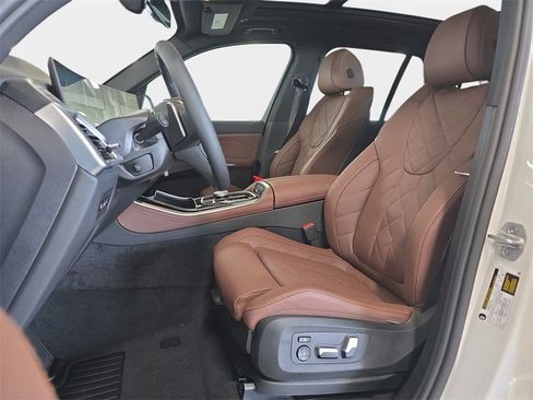 New 2026 BMW X5 sDrive40i w/ Premium Package RWD image 10