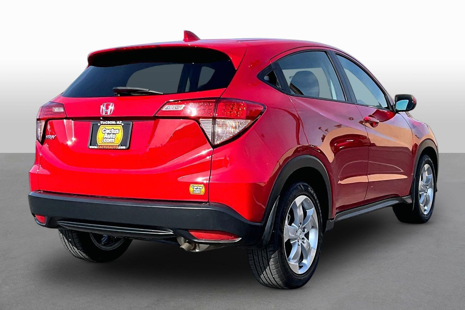 Used 2016 Honda HR-V LX image 2