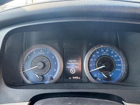 Used 2017 Toyota Sienna XLE image 24