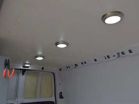 Used 2006 Chevrolet Express 3500 RWD image 23