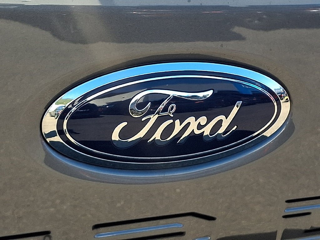 Used 2024 Ford F250 Lariat w/ FX4 Off-Road Package AWD/4WD image 30