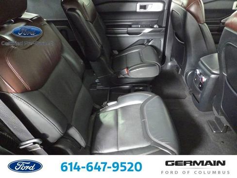 Certified 2020 Ford Explorer Platinum w/ Premium Technology Package image 2