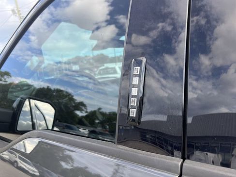 Used 2017 Ford F150 Lariat w/ Equipment Group 502A Luxury image 39