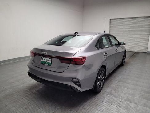 Used 2023 Kia Forte LXS FWD image 9