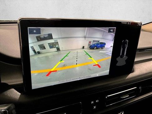 Used 2023 Lincoln Nautilus FWD w/ Premium Package image 23