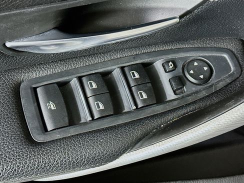 Used 2018 BMW 430i Convertible RWD image 14