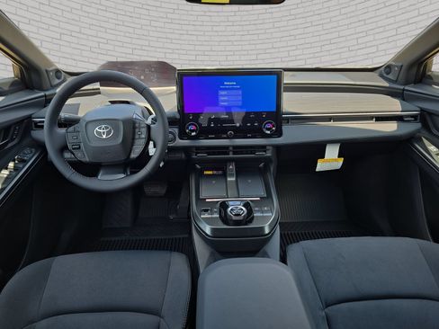 New 2026 Toyota C-HR AWD/4WD image 9