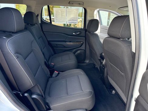 Used 2023 GMC Acadia SLE w/ Driver Convenience Package FWD image 27