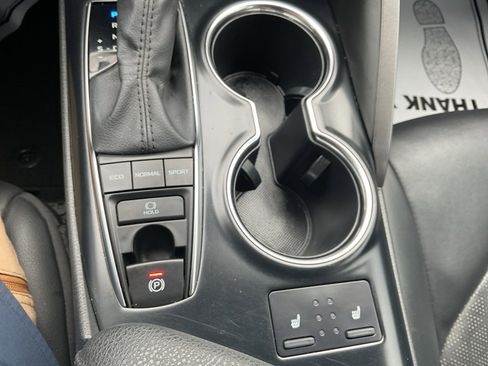 Used 2020 Toyota Camry XSE image 19