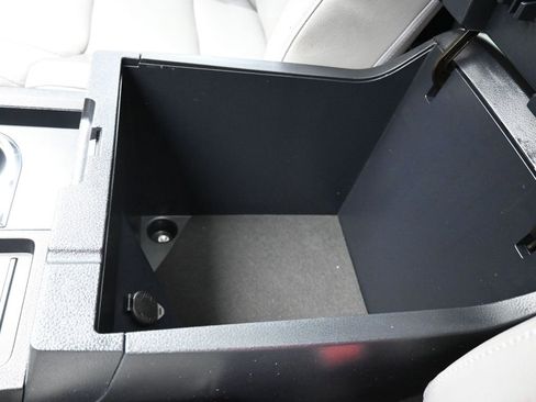 Used 2018 Toyota Tundra Limited image 25