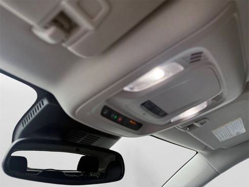 Used 2024 Buick Envision Sport Touring image 27