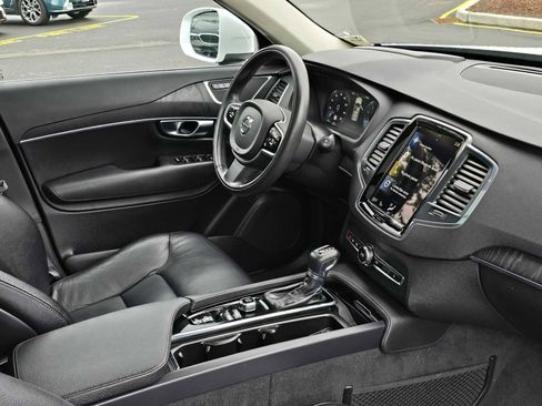 Used 2020 Volvo XC90 T6 Momentum AWD/4WD image 10