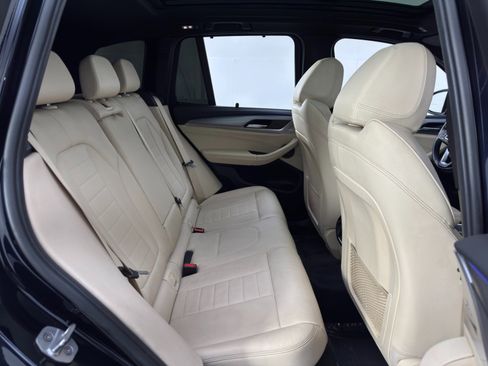 Used 2018 BMW X3 M40i image 37