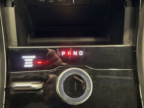 Used 2023 Jeep Grand Cherokee Limited image 32