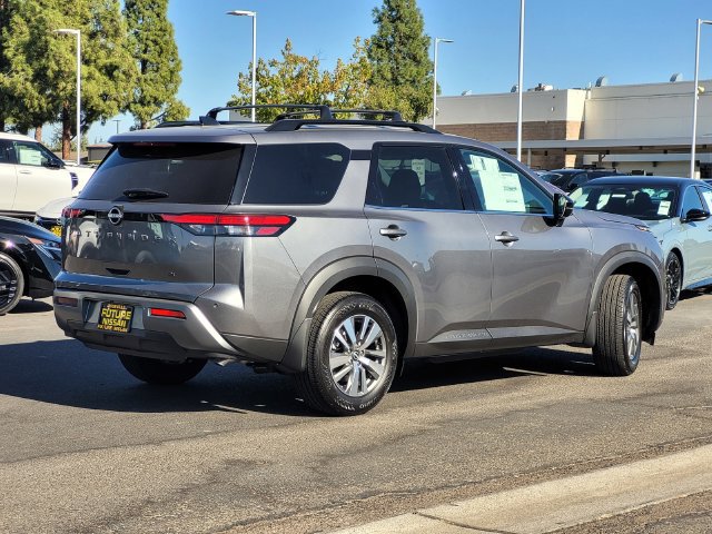 New 2026 Nissan Pathfinder SL FWD image 5
