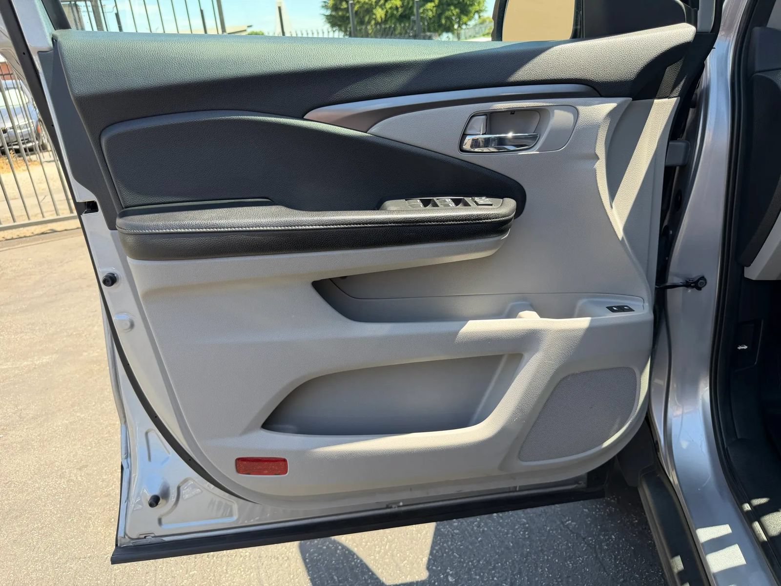 Used 2017 Honda Pilot EX-L image 30